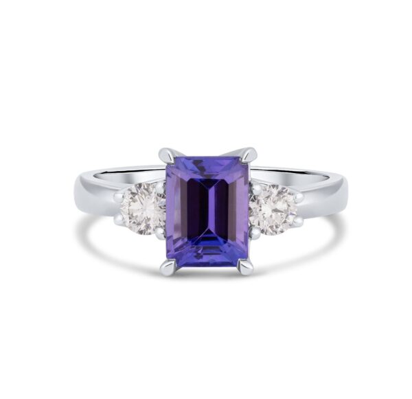 Tanzanite & Diamond Ring